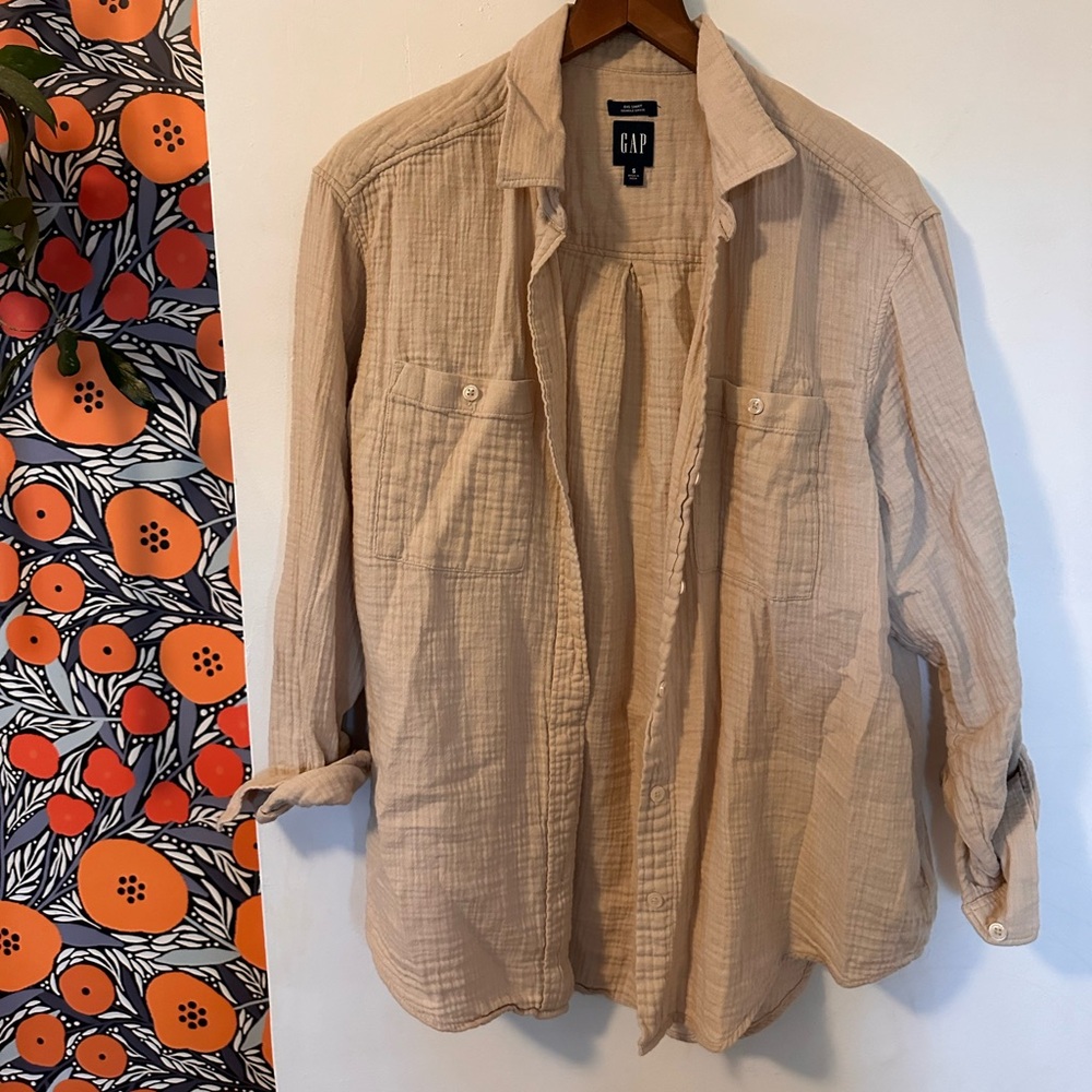 GAP beige boyfriend linen shirt | small